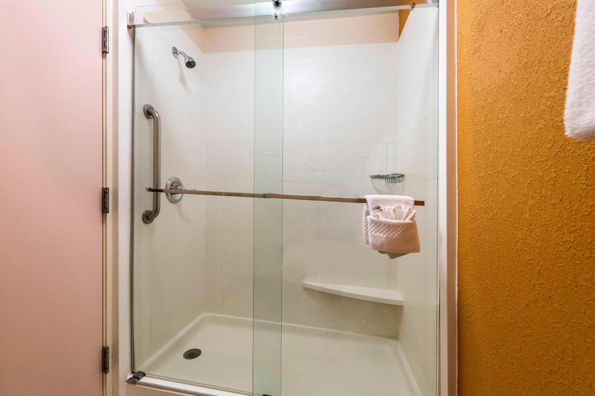Fairfield Inn And Suites St Petersburg Clearwater Пинелас Парк Екстериор снимка